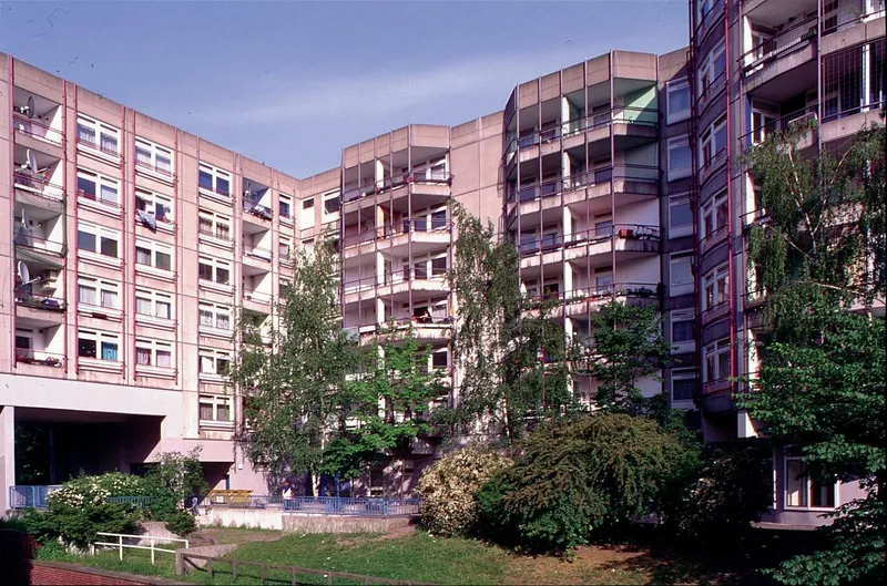Nur mit WBS für Senioren - 1 Zimmer-Wohnung in Mitte-Wedding mit WBS für Senioren !!! — photo 1